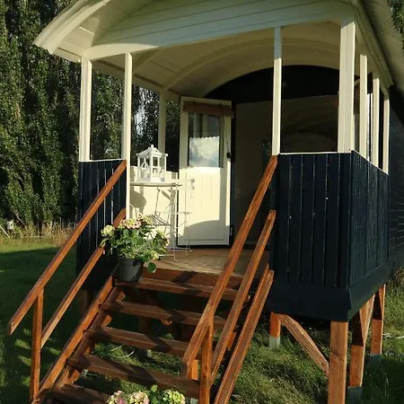 Campsite Pipowagen Jasmijn Bij Pipowagen En Kampeerhoeve S Gravenhof *