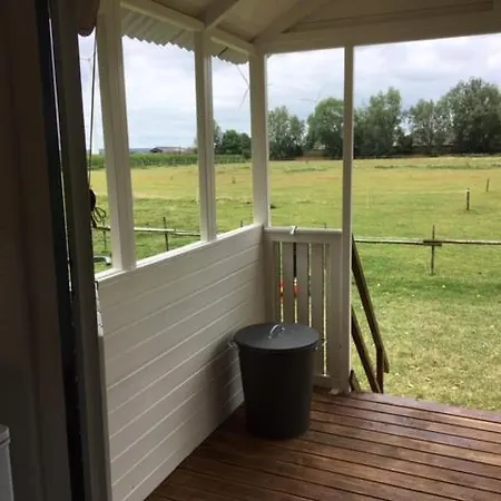 Campsite Pipowagen Jasmijn Bij Pipowagen En Kampeerhoeve S Gravenhof